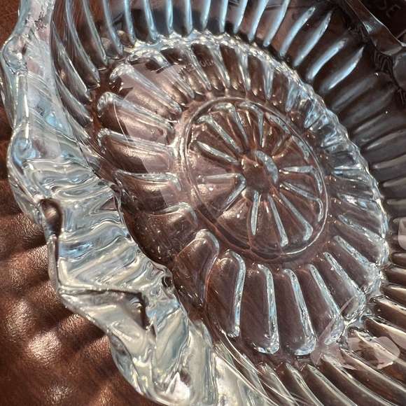 Vintage Pasari Pressed Glass 5" Round Square Ashtray - Picture 5 of 6